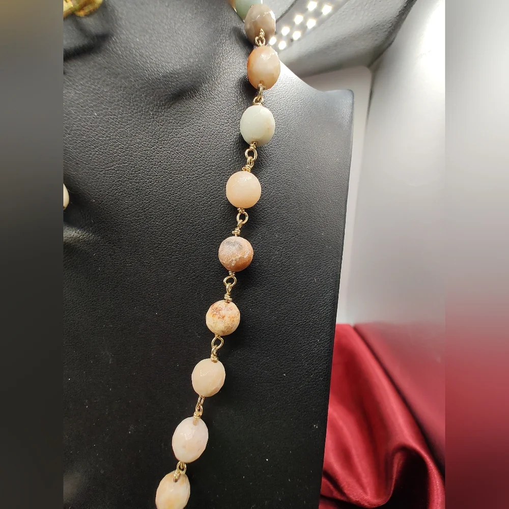 Vintage Gold Tone Chain Link Stone & Crystal Necklace Screw Back Crystal Earring - Picture 3 of 8